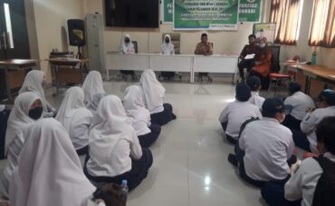 Pelantikan Dan Raker Pengurus OSIS MTsN 1 Kendari